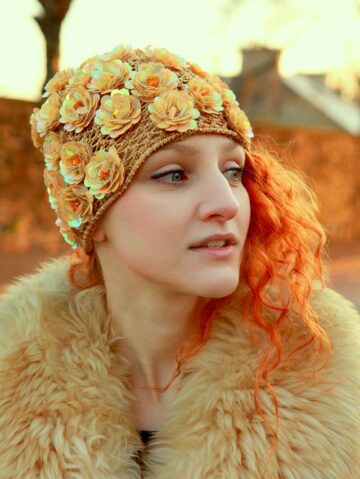 Golden Flowers Cap