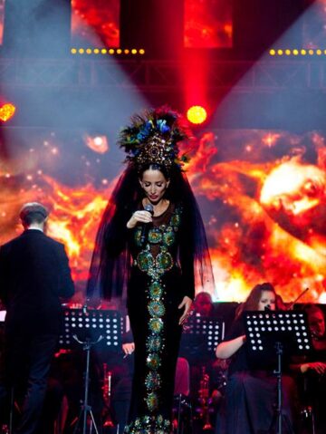 Peacock Kokoshnik