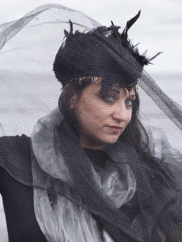 Black Feather Cap