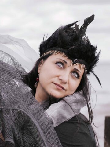 Black Feather Cap