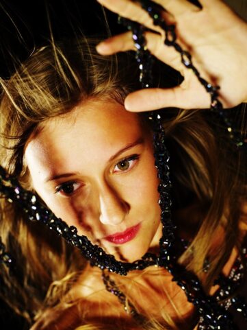 Neckless with black beads